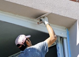 Как штукатурить оконные откосы